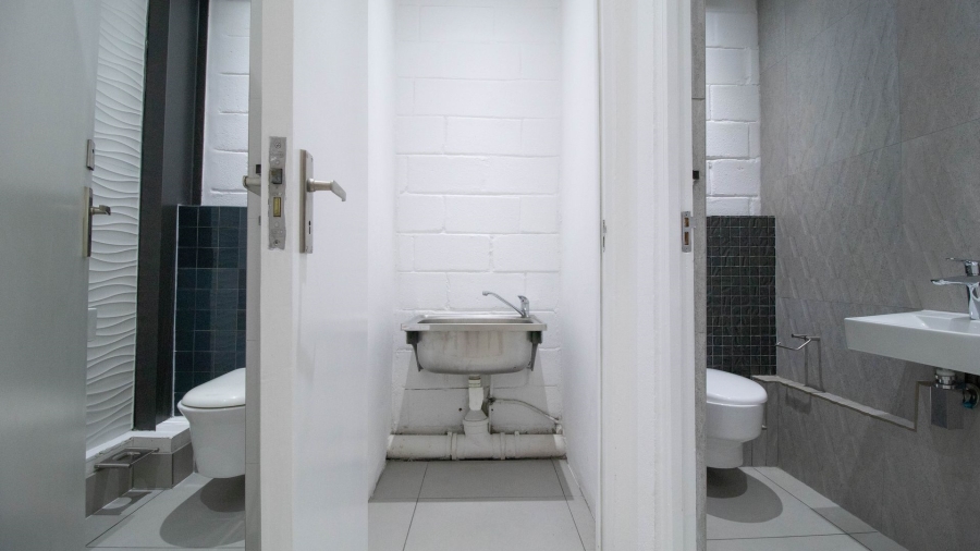 To Let Commercial Property for Rent in Woodstock Western Cape
